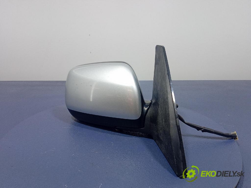 Toyota Rav4 2003 zpětné zrcátko prave