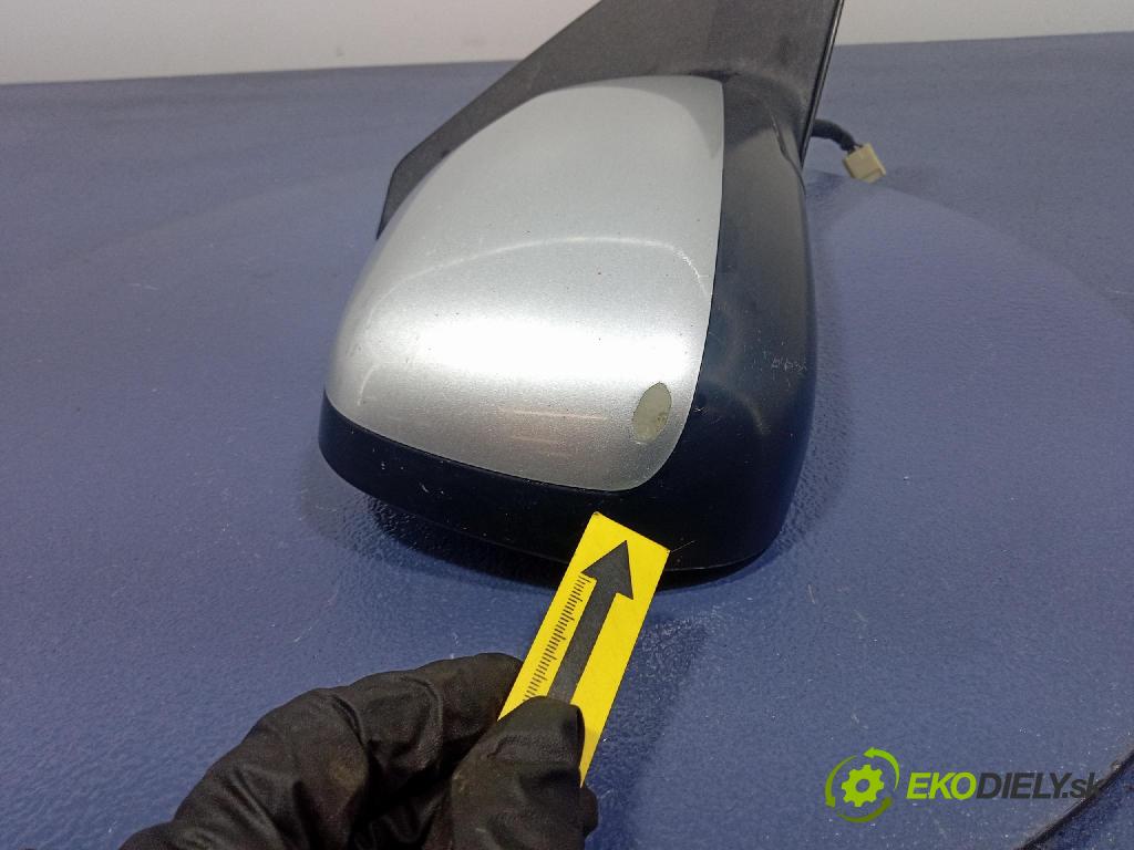 Toyota Rav4 2003 zpětné zrcátko prave