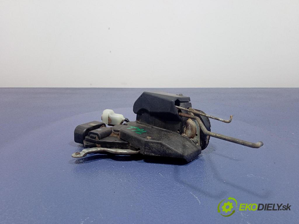 Toyota Rav4 2003 zámok Klapky: kufra: