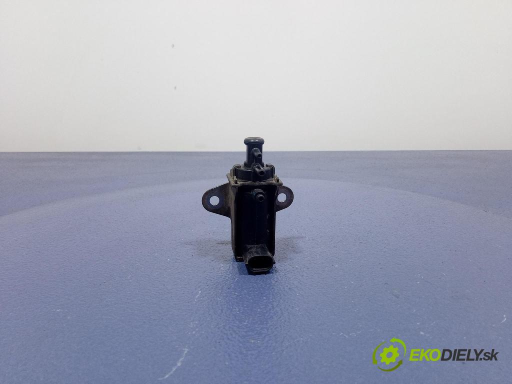 Toyota Rav4 2003 ventil Vákuum: 25819-27040