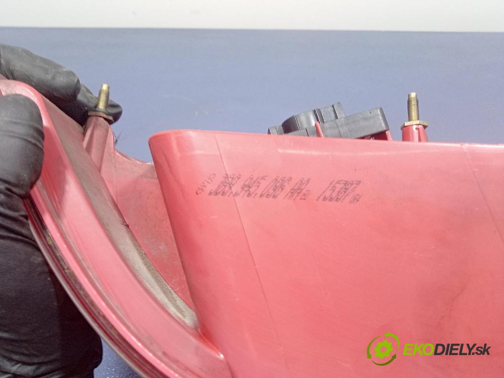 Volkswagen Passat 2001 světlo Zad: Práva: Mimo: 3B9945096AA