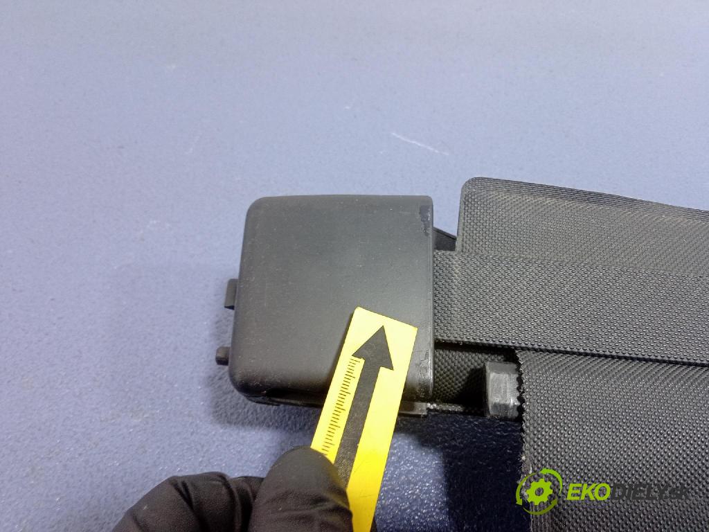 Volkswagen Passat 2001 roleta 