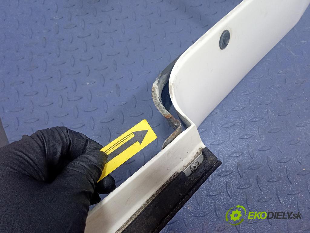 Cadillac Brougham 1993 nárazník před 10156786