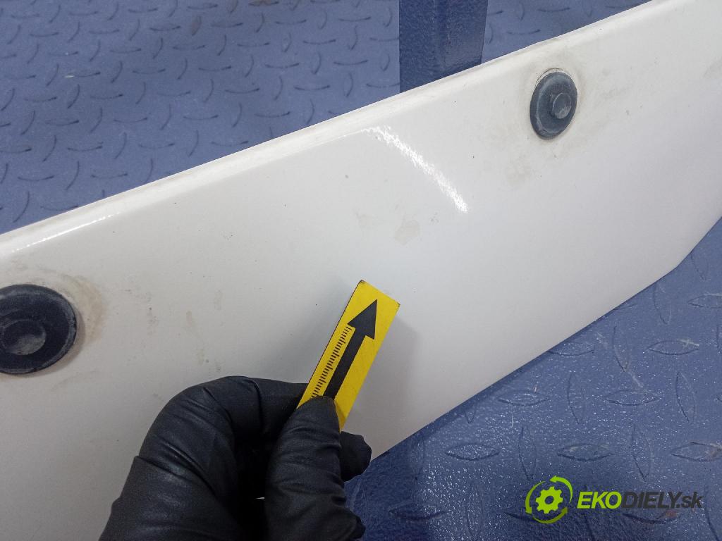 Cadillac Brougham 1993 nárazník před 10156786