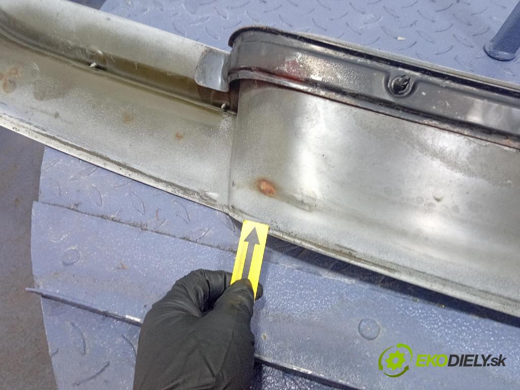 Cadillac Brougham 1993 nárazník před 10156786