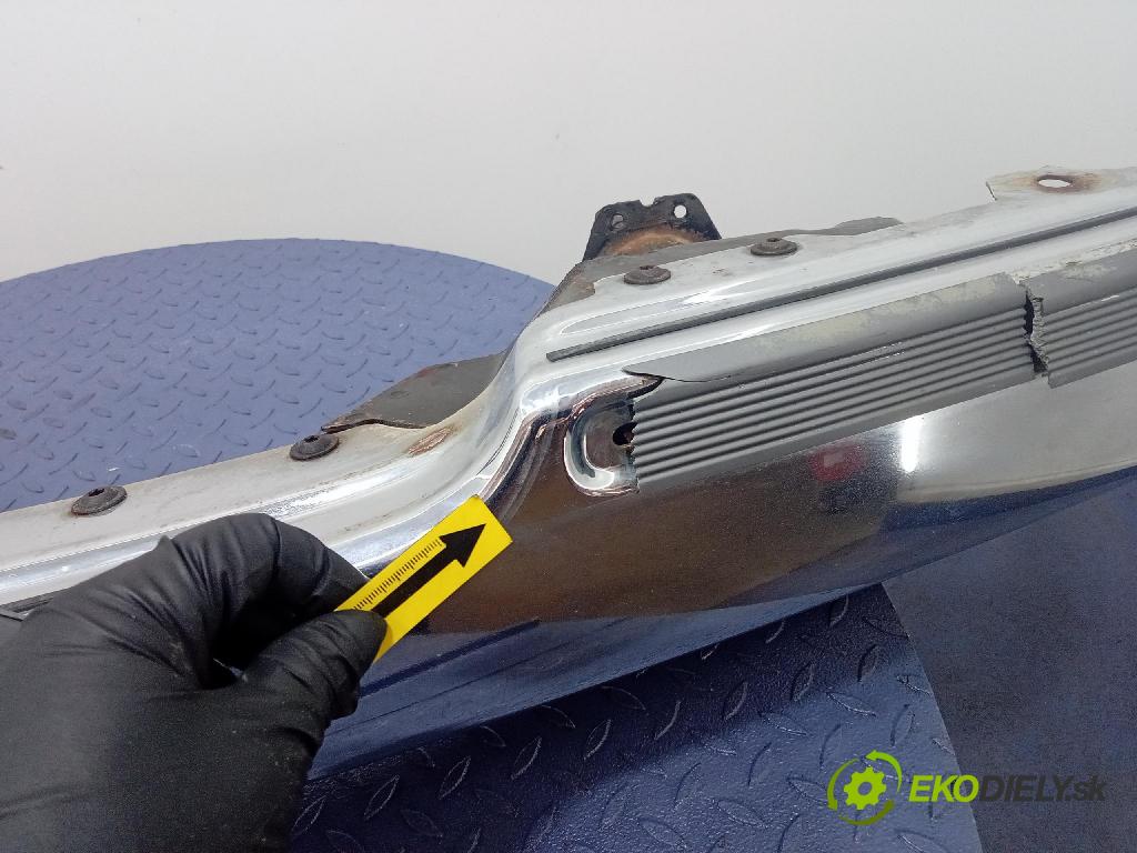 Cadillac Brougham 1993 nárazník před