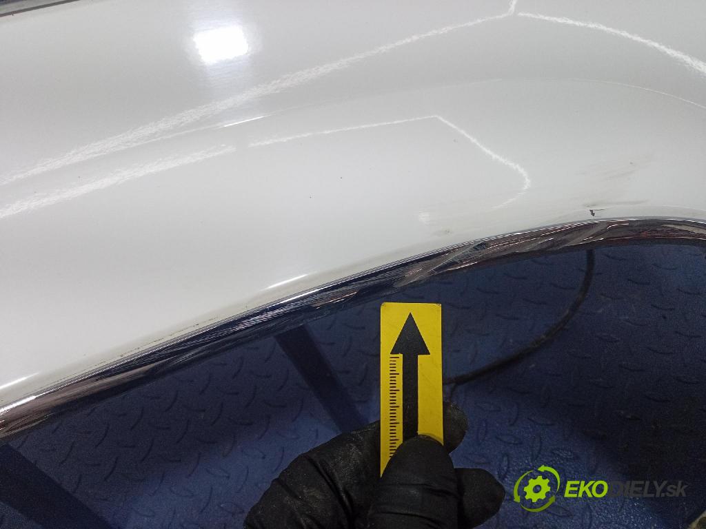 Cadillac Brougham 1993 blatník Predné v pravo: