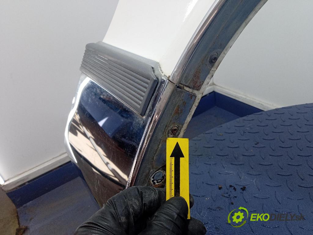 Cadillac Brougham 1993 blatník Predné v pravo: