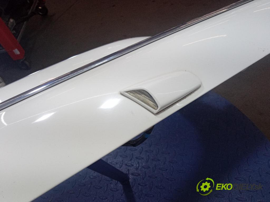 Cadillac Brougham 1993 blatník Predné Vľavo: