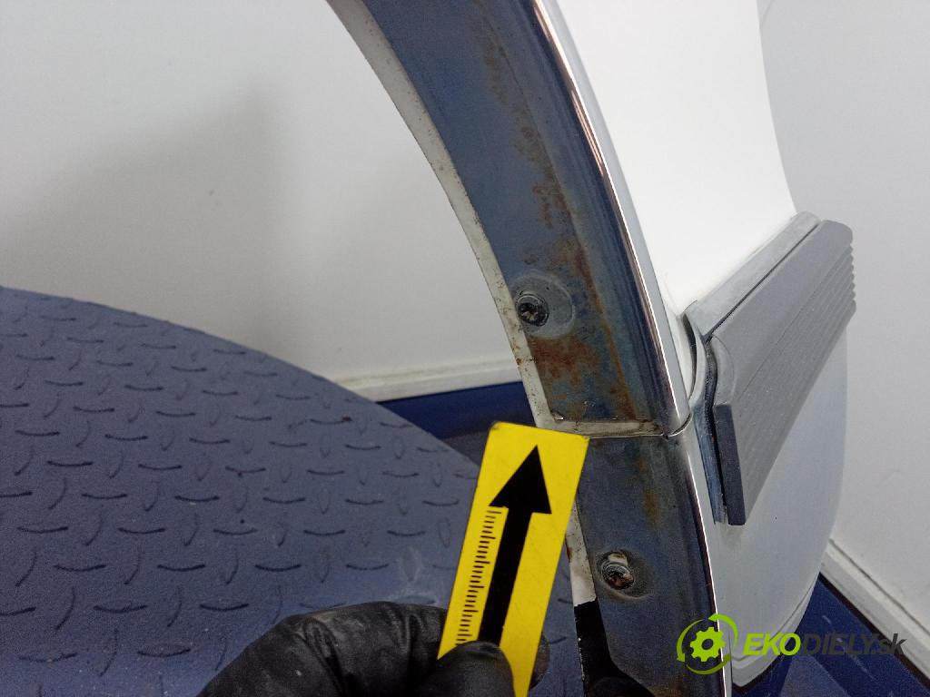 Cadillac Brougham 1993 blatník Predné Vľavo: