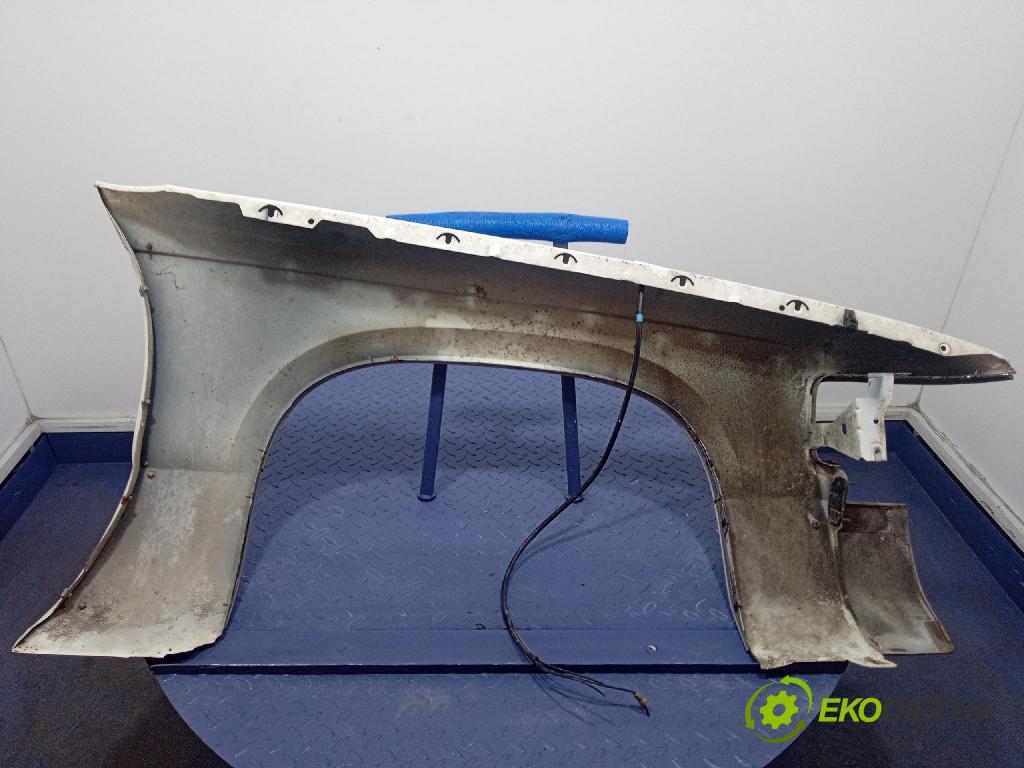 Cadillac Brougham 1993 blatník Predné Vľavo: 