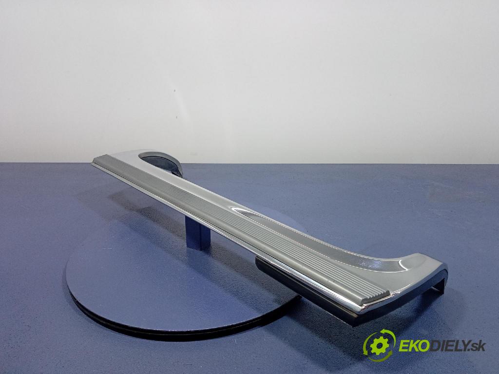 Cadillac Brougham 1993 blatnik Zad: Levý: 16613957