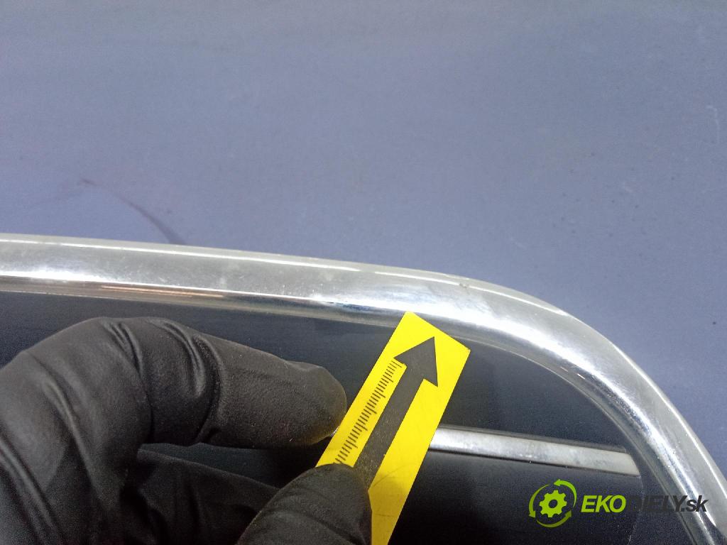 Volkswagen Passat 2001 mřížka / Gril: 3B0853651K