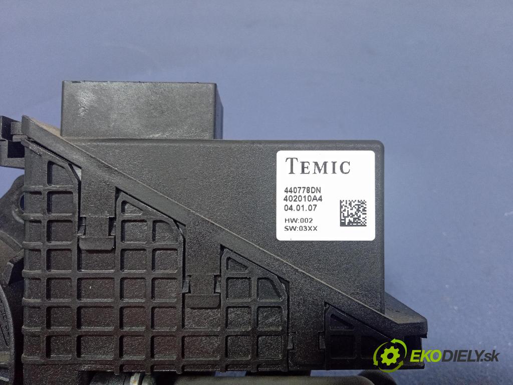 Vw Polo 2007 mechanismus stahování Sklenka: před Levý: 6Y2959802A