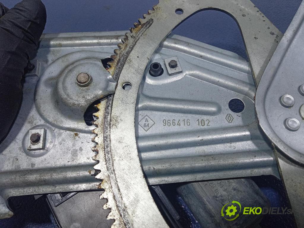 Renault Scenic 2009 mechanismus stahování Sklenka: před Levý: 807310021R