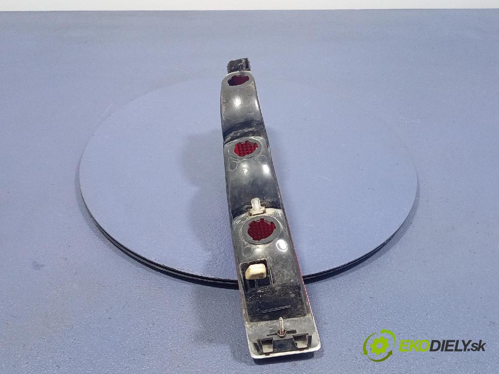 Cadillac Brougham 1993 světlo Zad: Práva: Mimo: 16516418