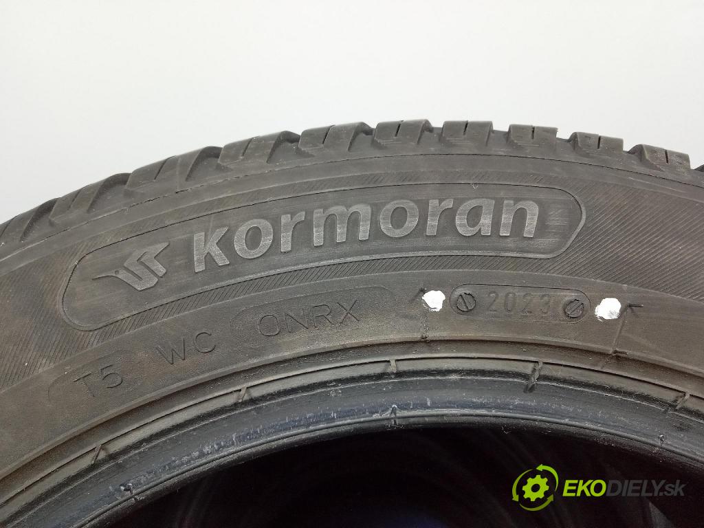 Volkswagen Passat 2001 pneumatiky: Víceúrovňové 3528704458202