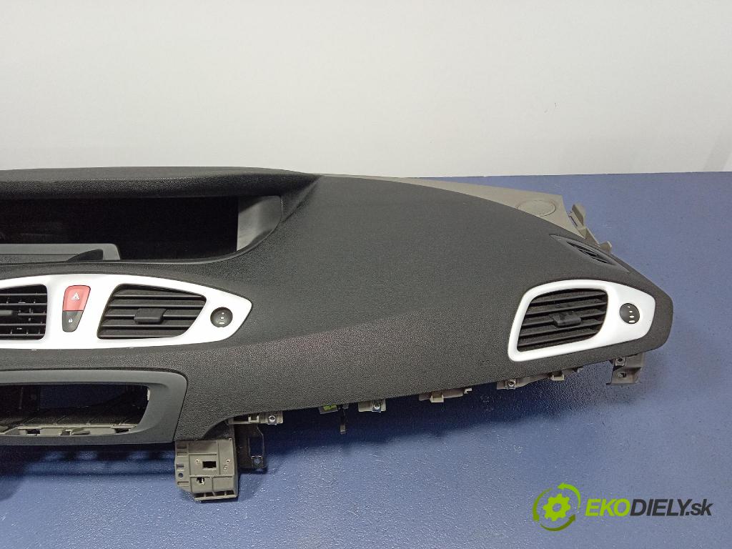 Renault Scenic 2009 kokpit,přistrojova deska 985701921R