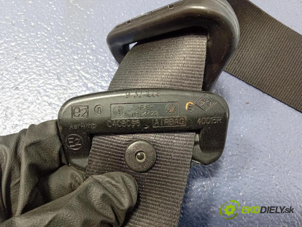 Renault Scenic 2009 kokpit,přistrojova deska 985701921R