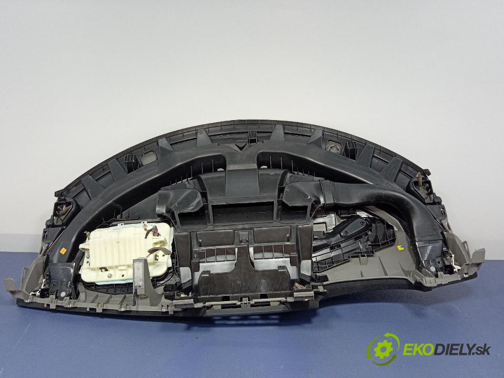 Renault Scenic 2009 kokpit,přistrojova deska 985701921R