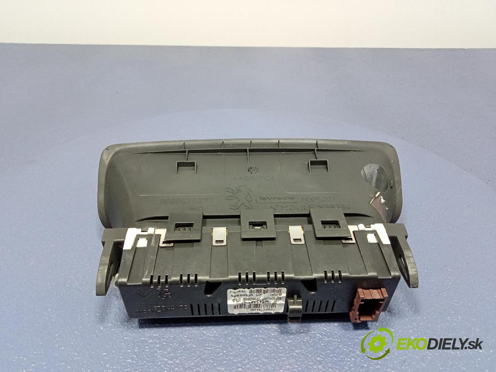 Peugeot 308 2007 displej Radio / GPS 9664336480