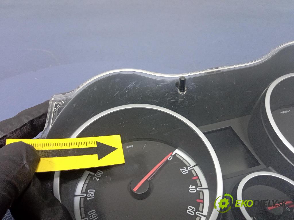 Opel Corsa 2012 řídící jednotka Motor: 55590544