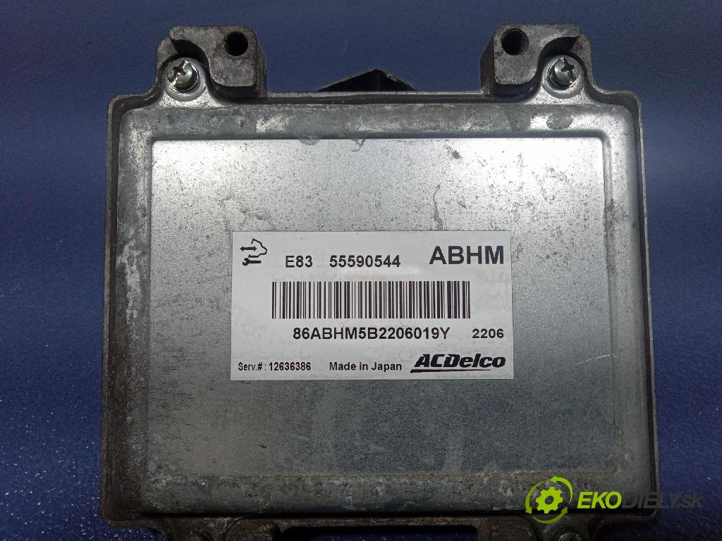 Opel Corsa 2012 řídící jednotka Motor: 55590544