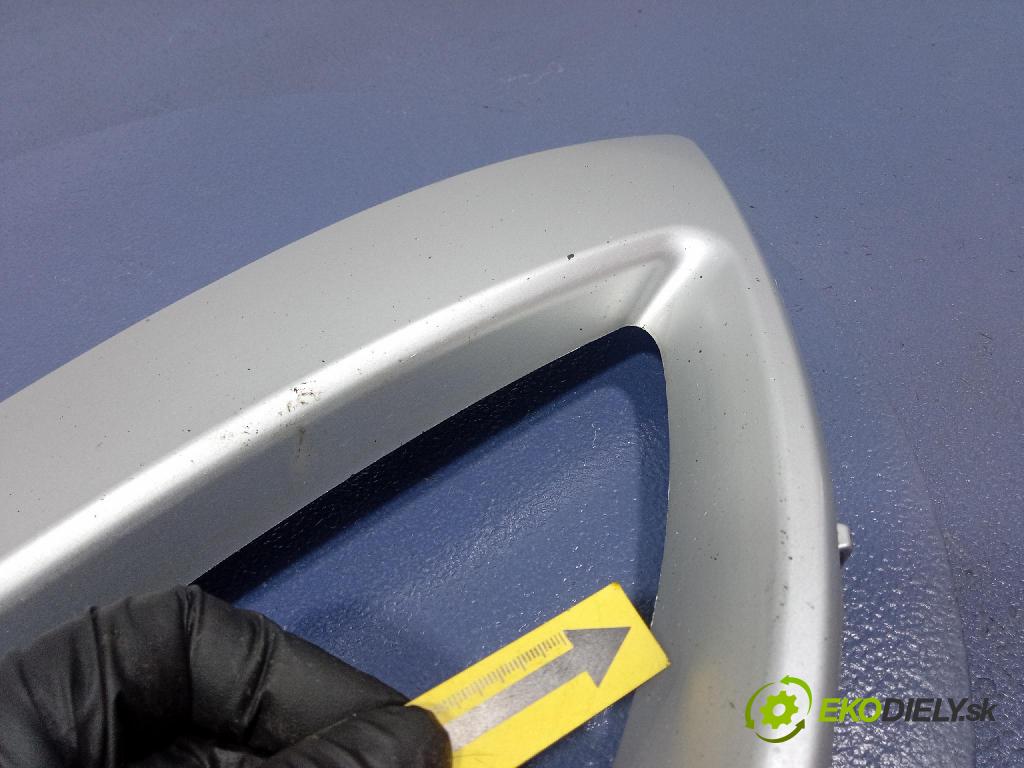 Renault Scenic 2009 lišta narazník 