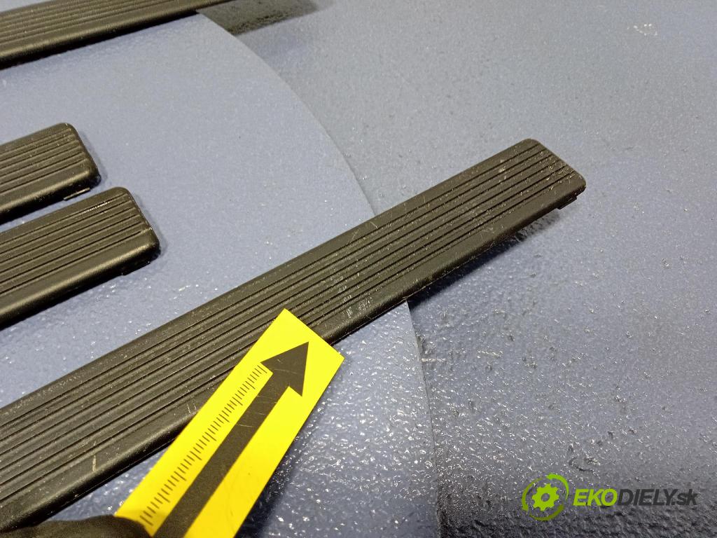 Cadillac Brougham 1993 lišta Dekoratívní: Práh: 20460027