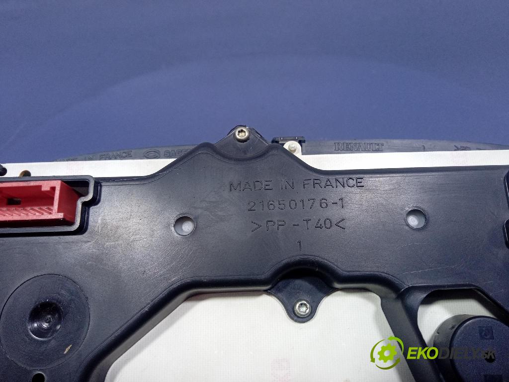 Opel Vivaro 2004 Přístrojová deska 8200295452