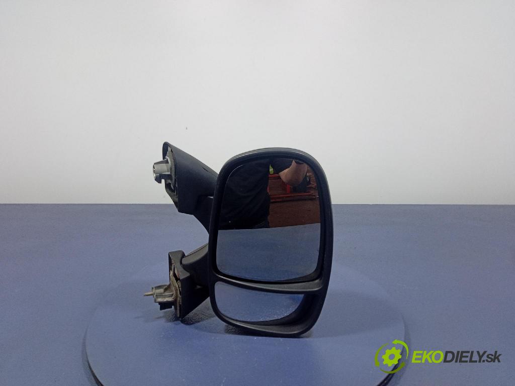 Opel Vivaro 2004 zpětné zrcátko prave