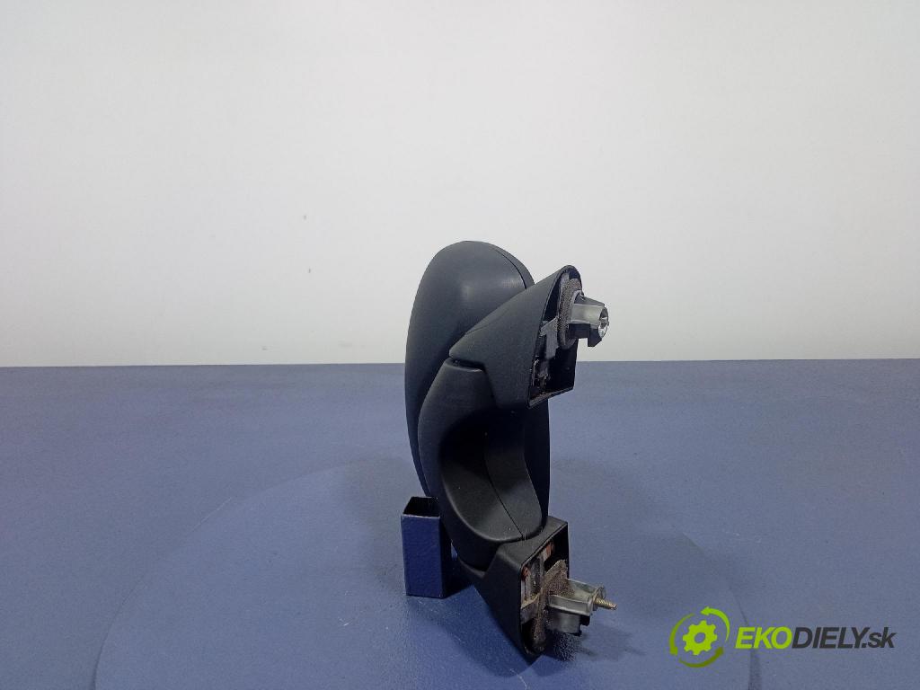 Opel Vivaro 2004 zpětné zrcátko prave