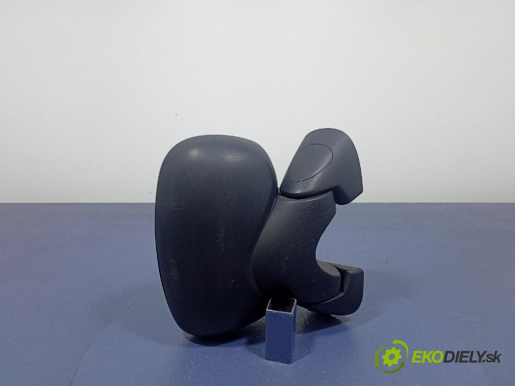 Opel Vivaro 2004 zpětné zrcátko prave