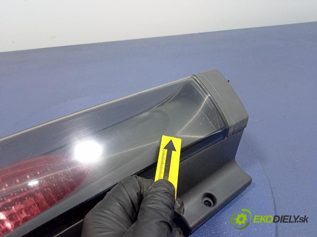 Opel Vivaro 2004 světlo Zad: levá Mimo: 