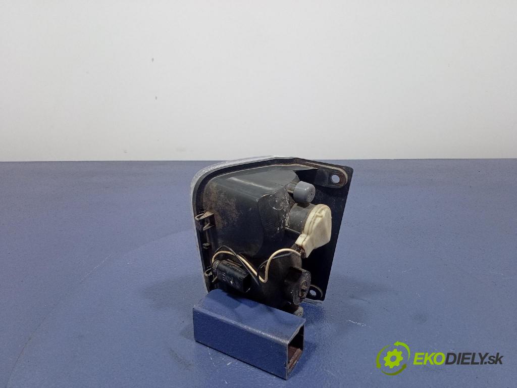 Opel Vivaro 2004 světlo Zad: Práva: Uvnitř