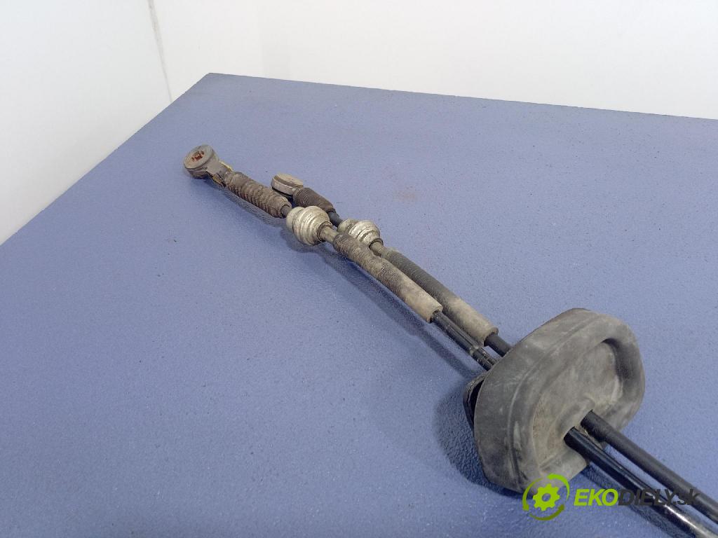 Opel Vivaro 2004 kulisa Změny Ozubené kola: