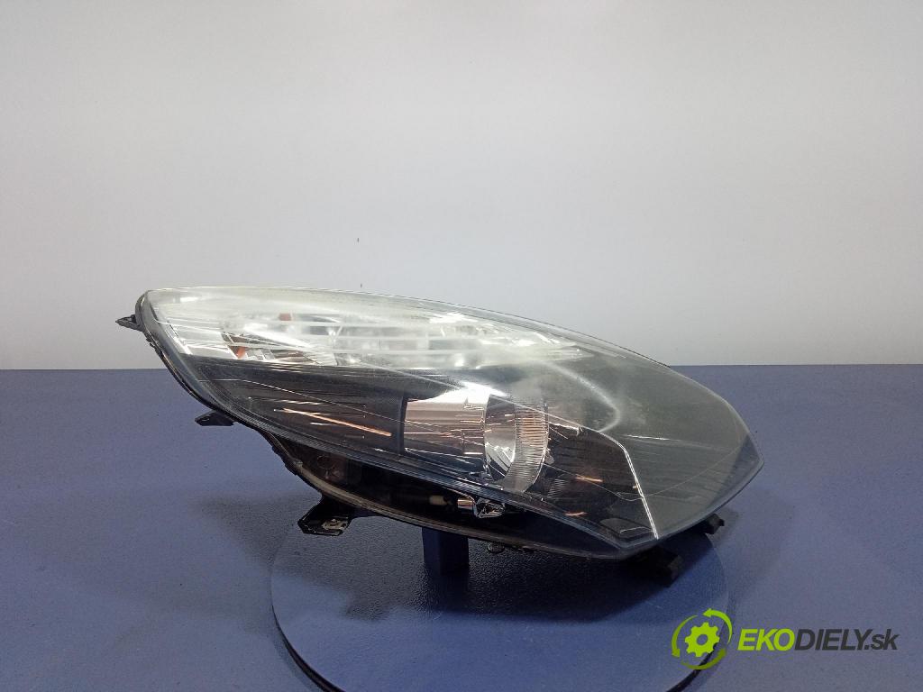 Renault Scenic 2009 světlo v pravo: 260100023R