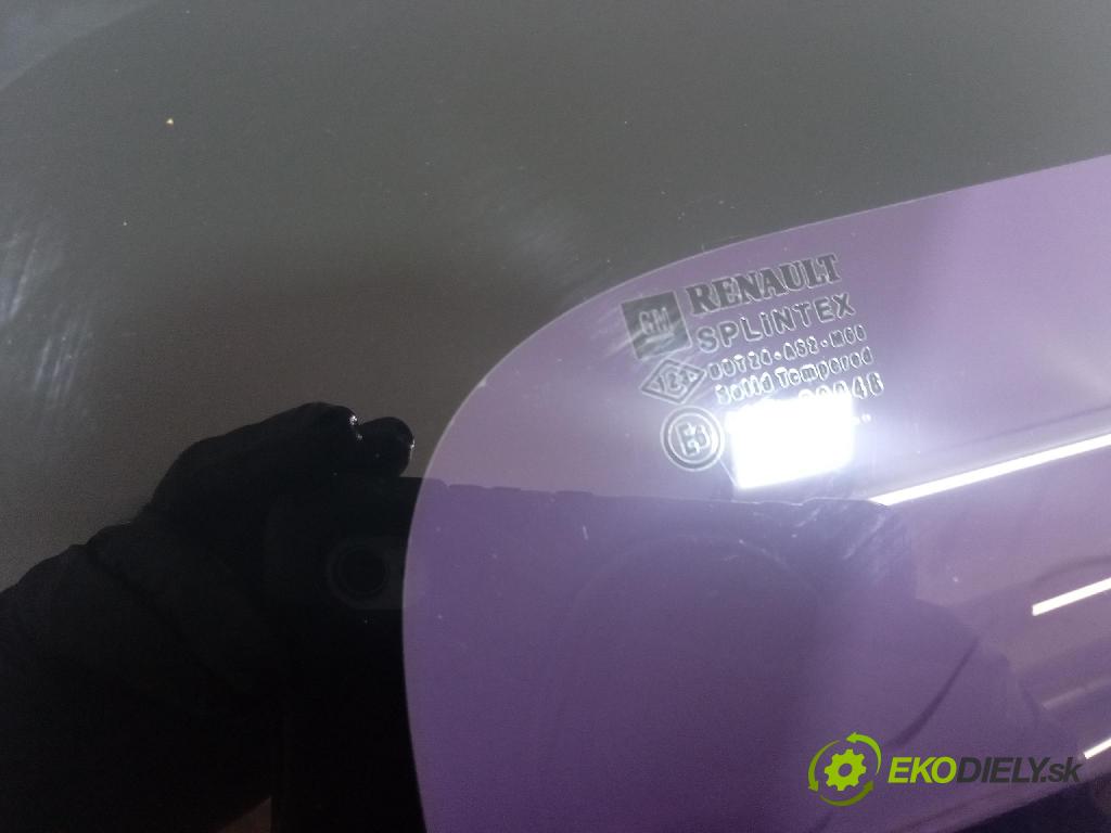 Opel Vivaro 2004 dveře Zad: Vlevo, odjet: