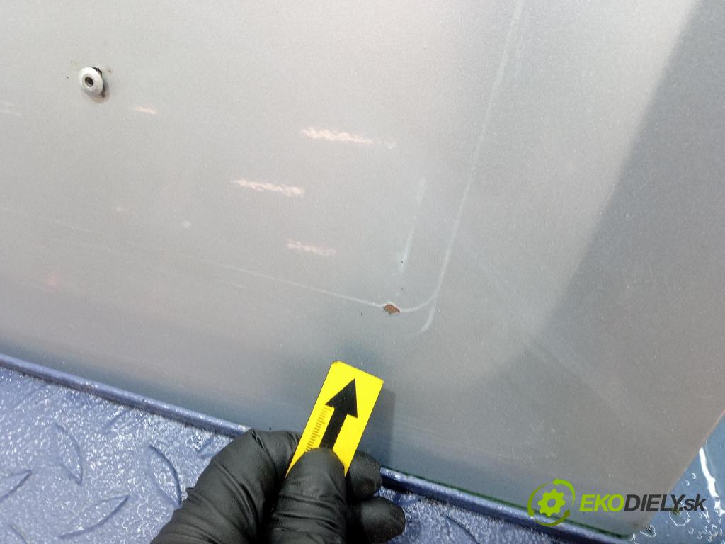 Opel Vivaro 2004 dveře Zad: Vlevo, odjet: