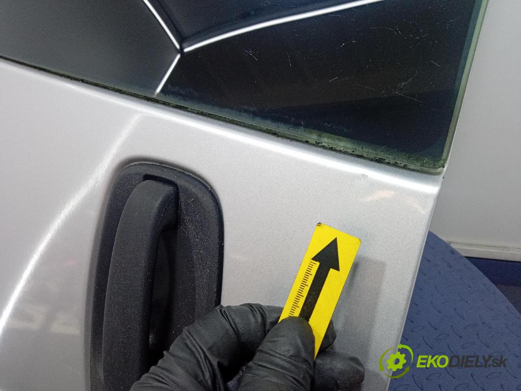 Opel Vivaro 2004 dveře Zad: Vlevo, odjet: