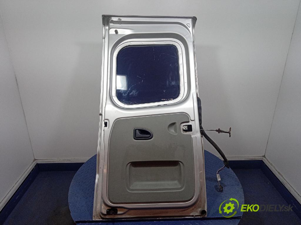 Opel Vivaro 2004 dveře Zad: Vlevo, odjet: 