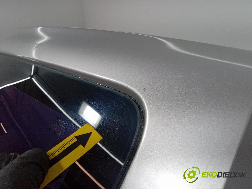 Opel Vivaro 2004 dveře Zad: prave