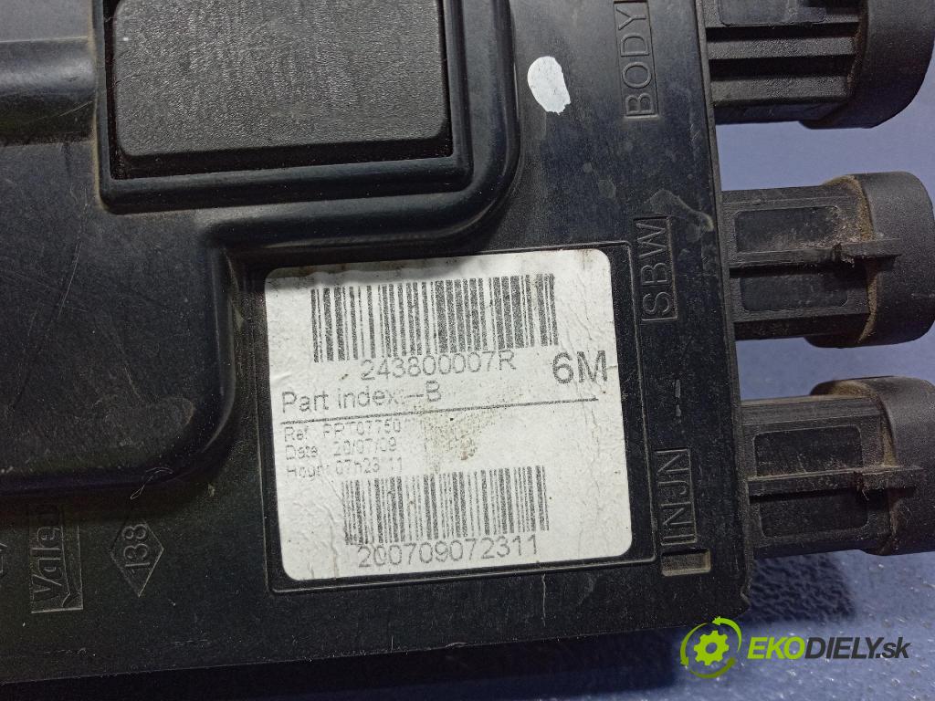 Renault Scenic 2009 řídící jednotka 243800007R