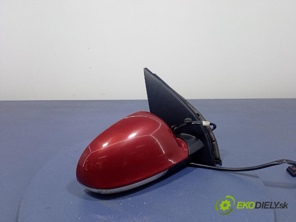 Vw Golf 2003 zpětné zrcátko prave