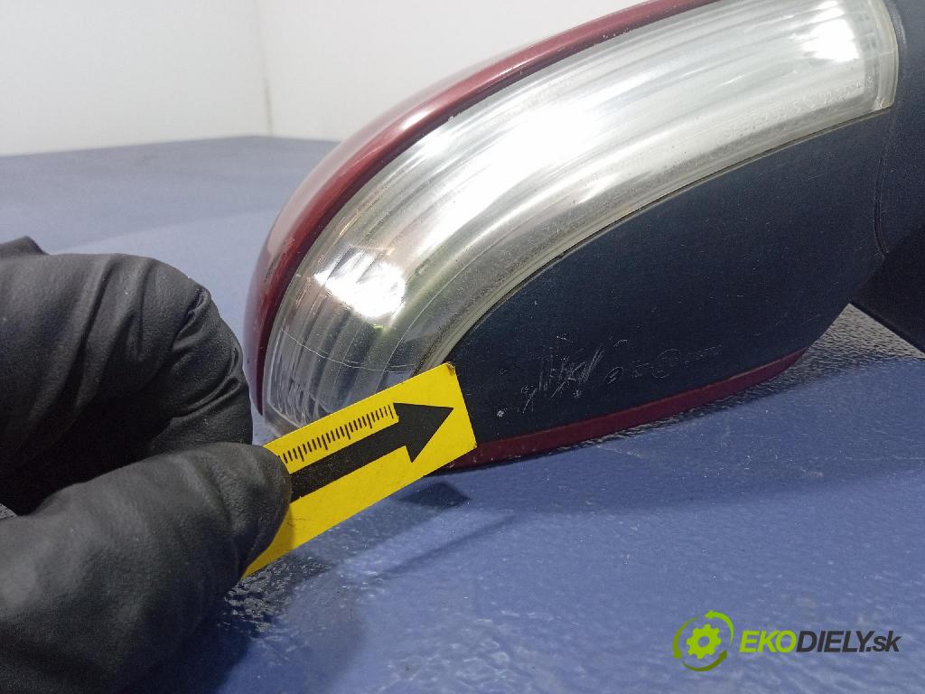 Vw Golf 2003 zpětné zrcátko prave