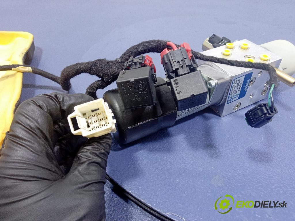 Peugeot 206 2006 čerpadlo Hydraulické 9639025080