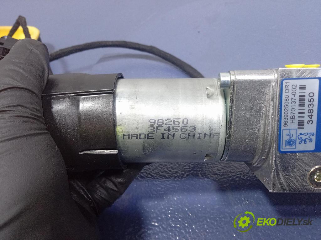 Peugeot 206 2006 čerpadlo Hydraulické 9639025080