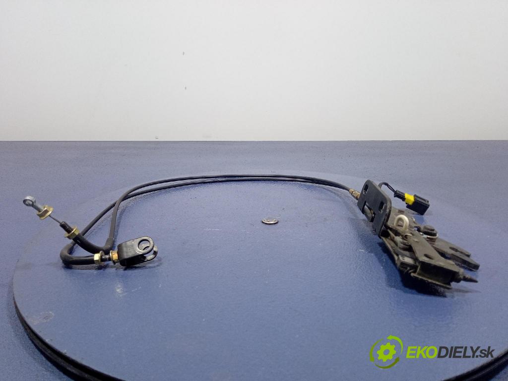 Peugeot 206 2006 zámek Klapky: kufr