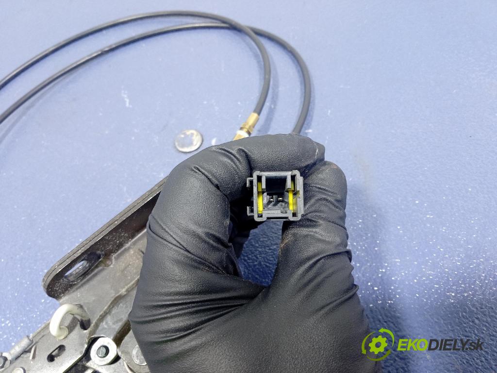 Peugeot 206 2006 zámek Klapky: kufr 