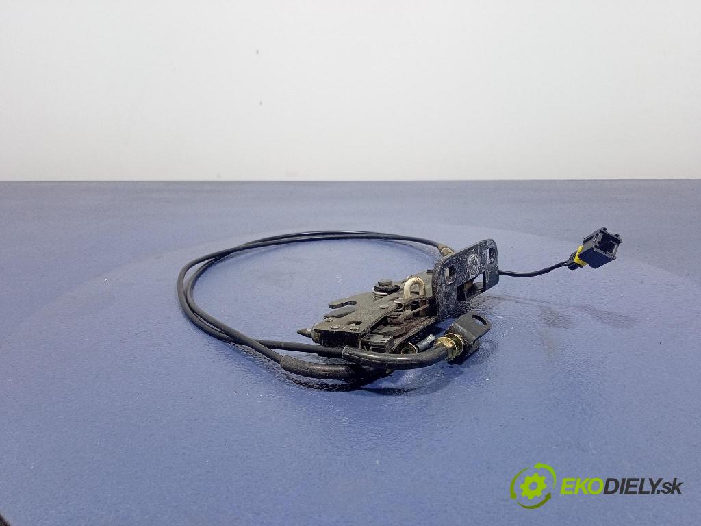 Peugeot 206 2006 zámek Klapky: kufr